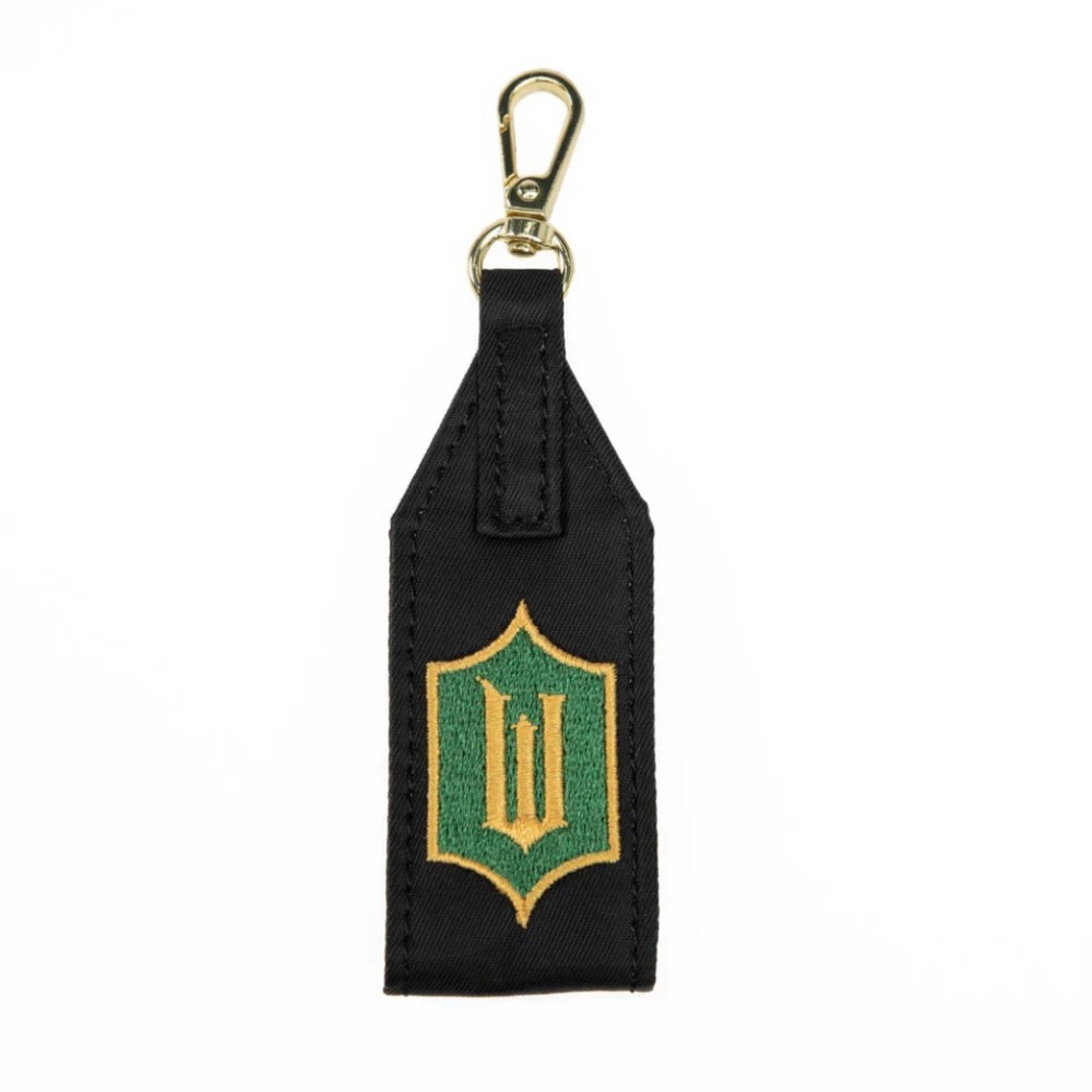 LUG x Wicked | Oversized Puller with Clasp | Black